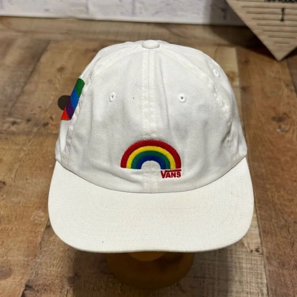 Vans Hat Cap Strap Back One Size White Rainbow Embroidered Heart Has Flaws Vtg